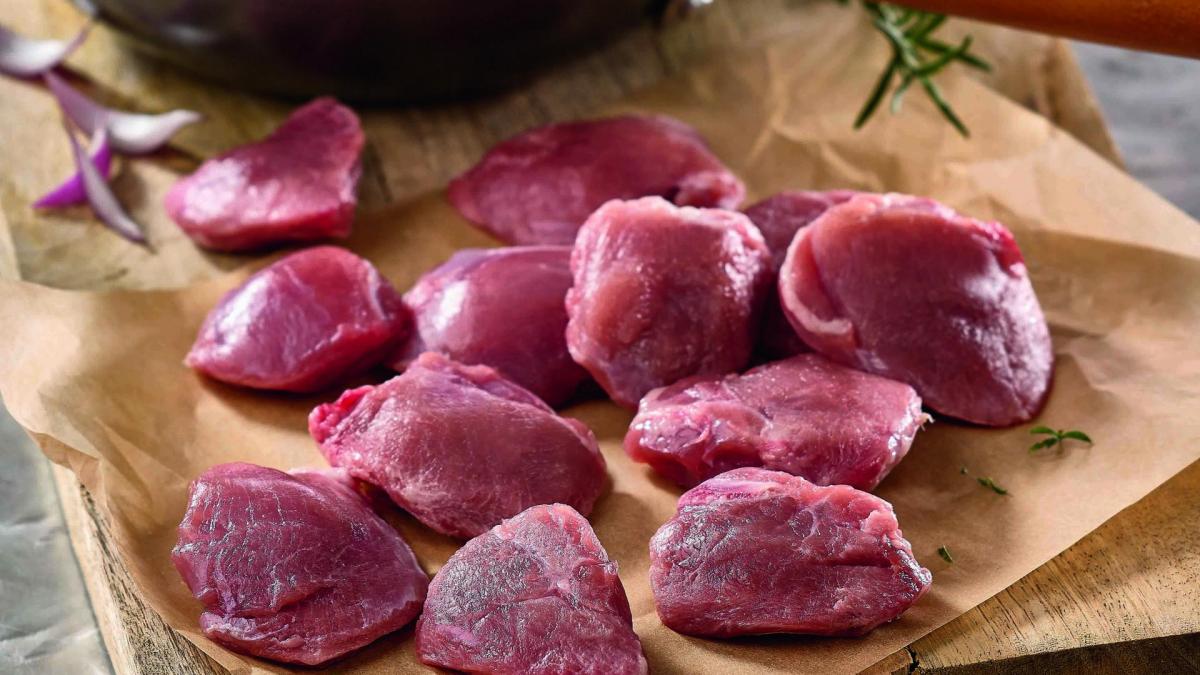 Recette Sot-l'y-laisse de dinde à la sauce crème et lardons
